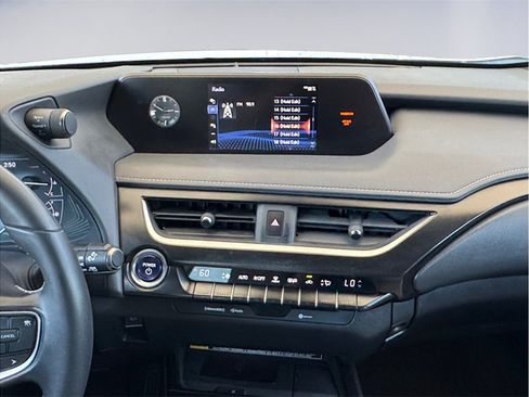 Used 2021 Lexus UX 250h w/ Accessory Package (Z2) AWD/4WD image 10