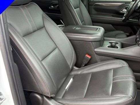 Used 2022 Chevrolet Tahoe RST w/ Luxury Package AWD/4WD image 33