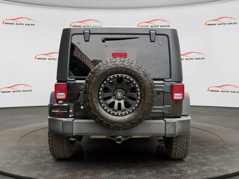 Used 2017 Jeep Wrangler Unlimited Sport w/ Quick Order Package 24S AWD/4WD image 9