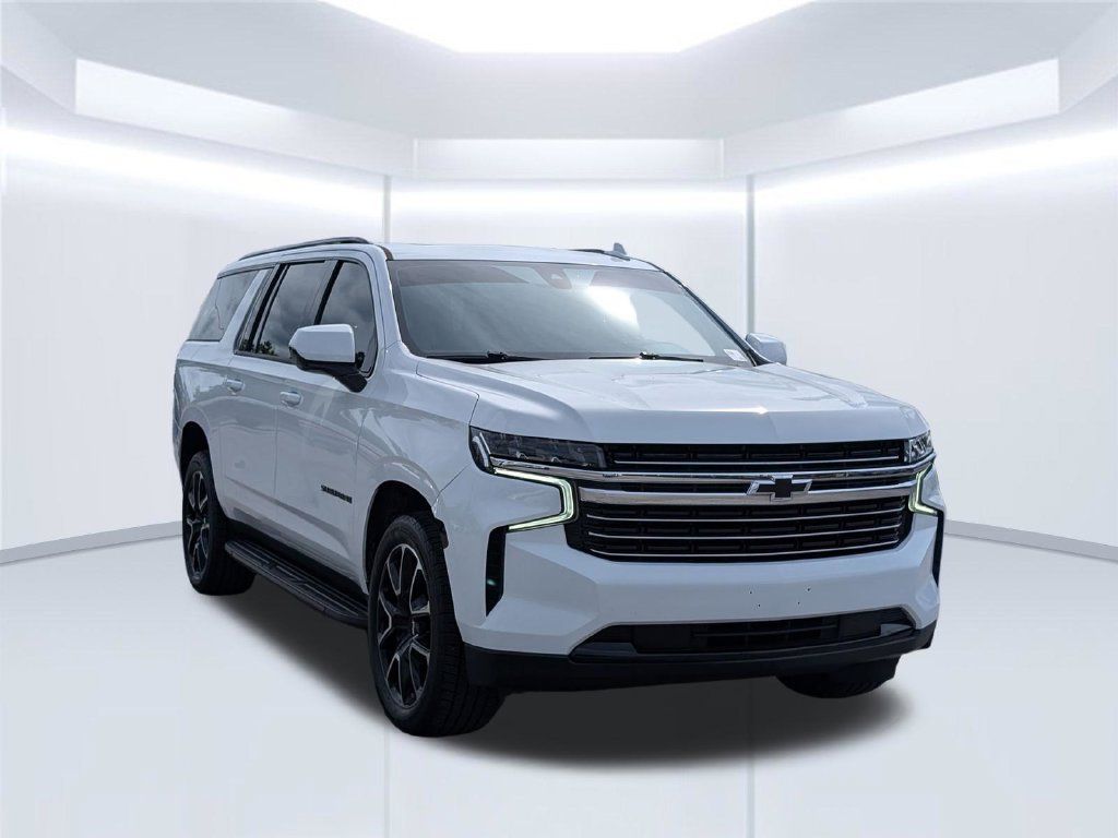 Used 2021 Chevrolet Suburban RST AWD/4WD image 8