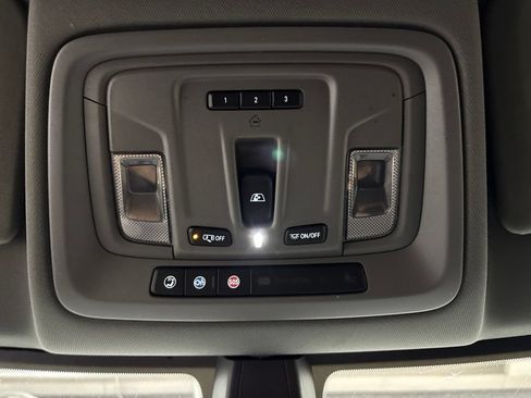 Used 2020 Chevrolet Silverado 1500 LT Trail Boss AWD/4WD image 27