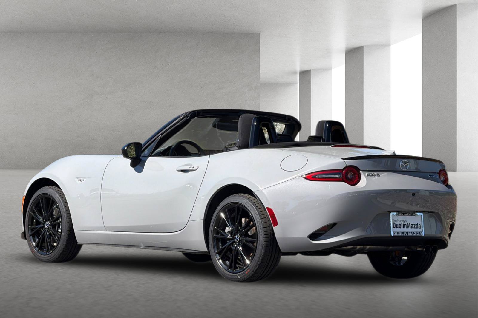 New 2026 MAZDA MX-5 Miata Club w/ Interior Package RWD image 6