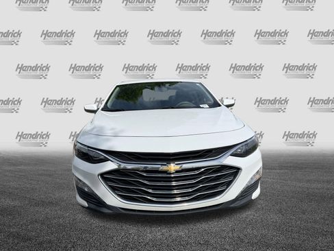 Used 2022 Chevrolet Malibu LT image 3