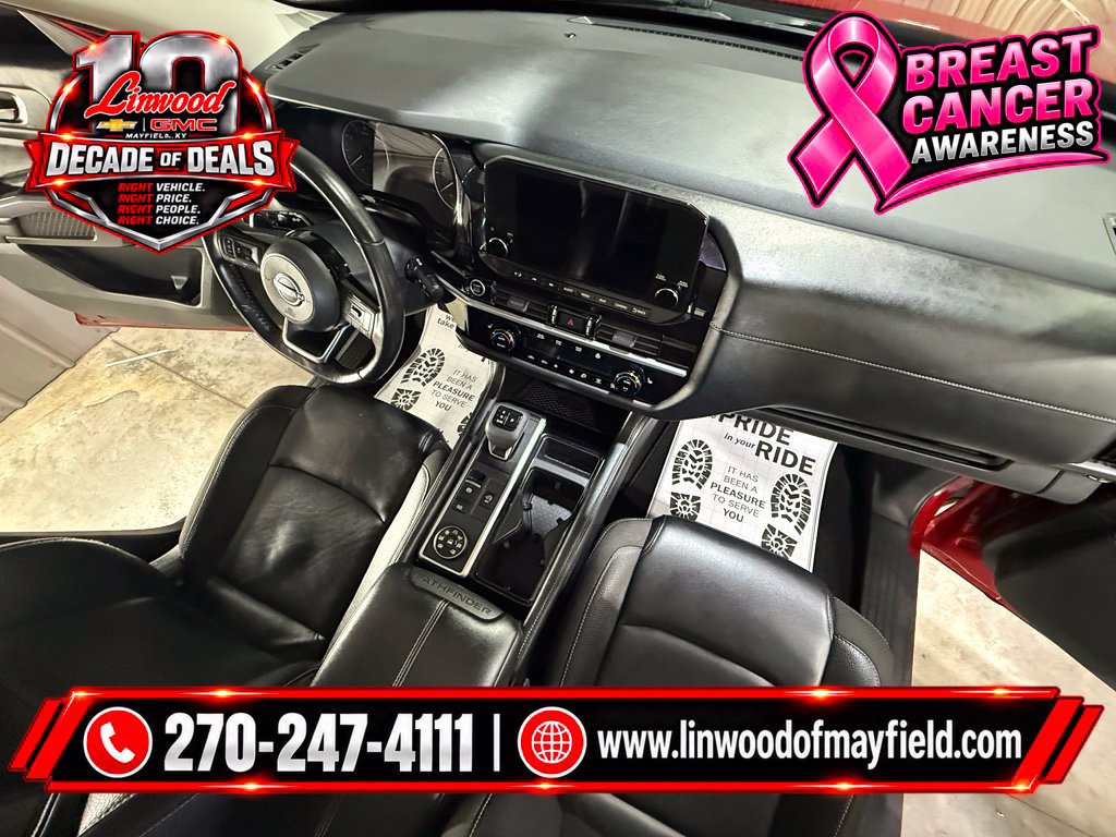 Used 2023 Nissan Pathfinder SL AWD/4WD image 23