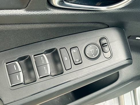 Used 2025 Honda Civic LX image 17