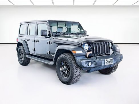 Used 2020 Jeep Wrangler Unlimited Sport AWD/4WD image 3