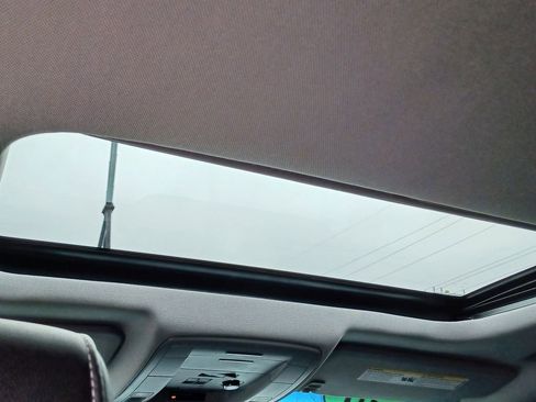 Used 2019 Chevrolet Tahoe LT w/ Luxury Package image 27