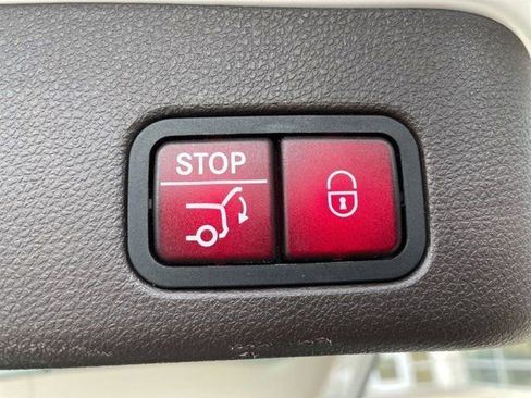 Used 2018 Mercedes-Benz GLE 350 4MATIC image 17