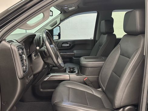 Used 2022 Chevrolet Silverado 2500 LTZ w/ LTZ Plus Package AWD/4WD image 11