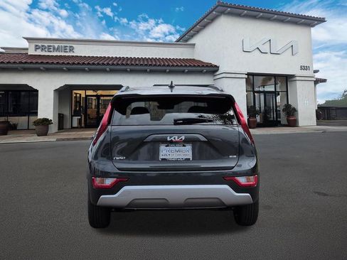 New 2026 Kia Niro EX FWD image 7