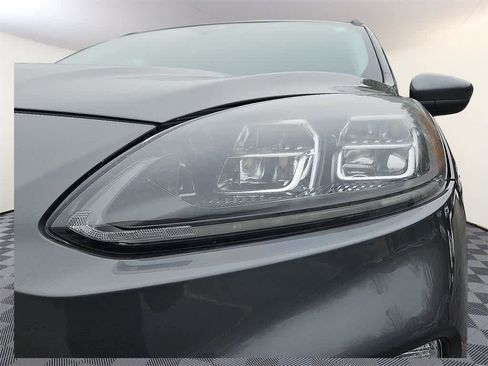 Used 2021 Ford Escape Titanium w/ Titanium Elite Package image 7