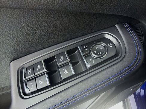 New 2026 Porsche Macan Turbo image 7