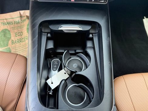 Used 2024 Mercedes-Benz E 350 4MATIC Sedan image 16