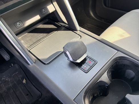 Used 2024 Land Rover Discovery Sport S image 19