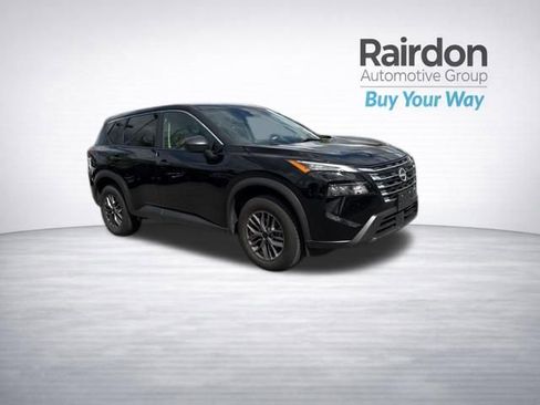 Used 2024 Nissan Rogue S AWD/4WD image 1