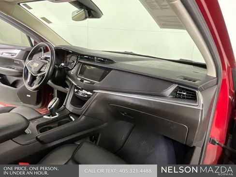 Used 2019 Cadillac XT5 Premium Luxury FWD image 30