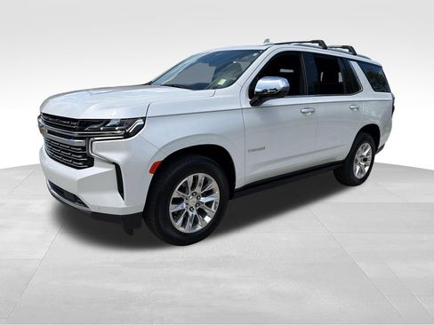 Used 2024 Chevrolet Tahoe Premier RWD image 3