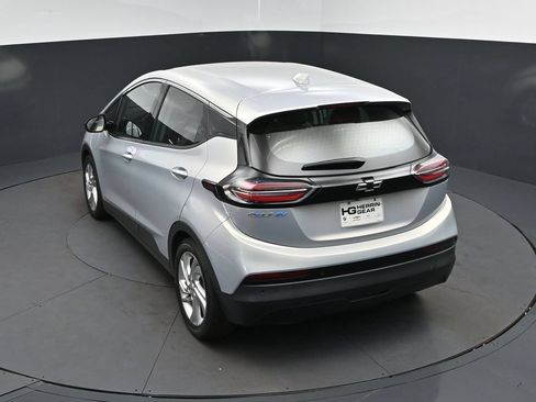 Used 2022 Chevrolet Bolt LT FWD image 33