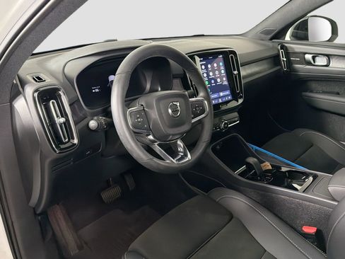 Certified 2023 Volvo C40 P8 Recharge Ultimate w/ Protection Package Premier AWD/4WD image 10