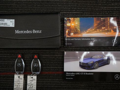 Used 2020 Mercedes-Benz AMG GT R image 21