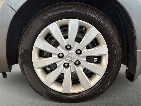 Used 2017 Nissan Leaf S w/ Charge Package image 9