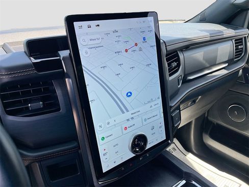 Used 2022 Ford Expedition Platinum image 13