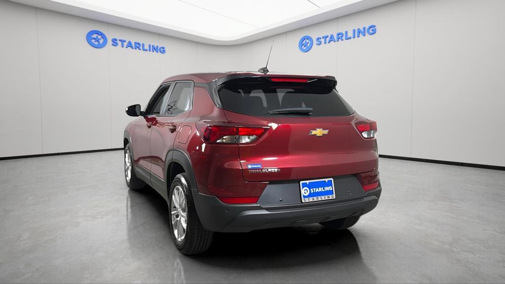 Used 2025 Chevrolet TrailBlazer LS w/ LS Convenience Package FWD image 6