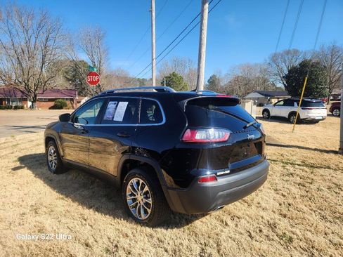 Used 2019 Jeep Cherokee Latitude Plus image 5