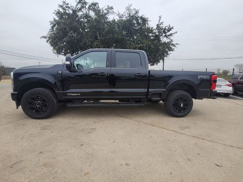 New 2026 Ford F250 XLT w/ XLT Premium Package AWD/4WD image 2