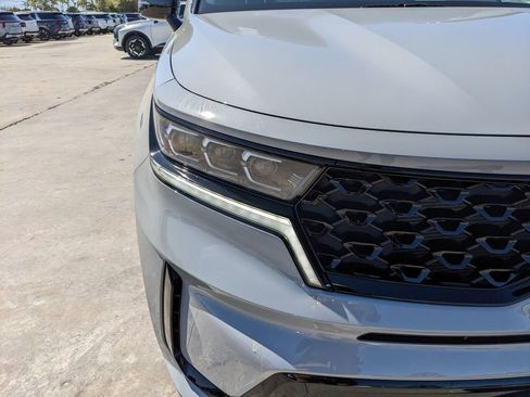 Certified 2023 Kia Sorento SX image 10