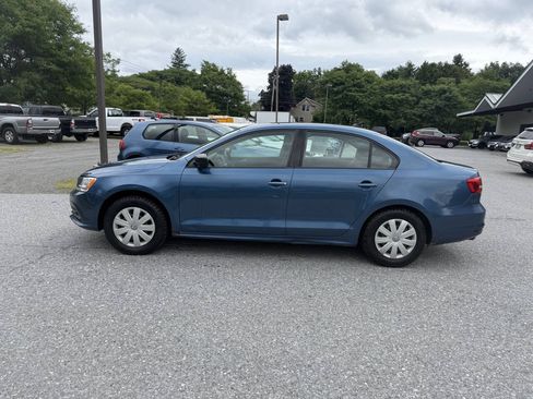 Used 2015 Volkswagen Jetta S FWD image 2