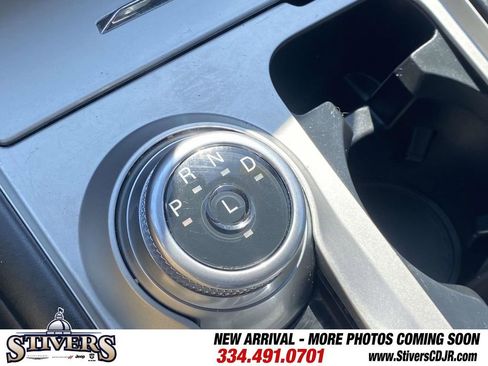 Used 2022 Ford Explorer XLT image 28