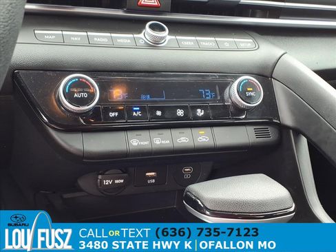 Used 2024 Hyundai Elantra SEL image 14