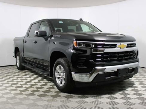 Used 2025 Chevrolet Silverado 1500 LT image 30