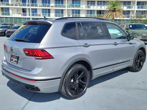 Used 2023 Volkswagen Tiguan SE R-Line image 6