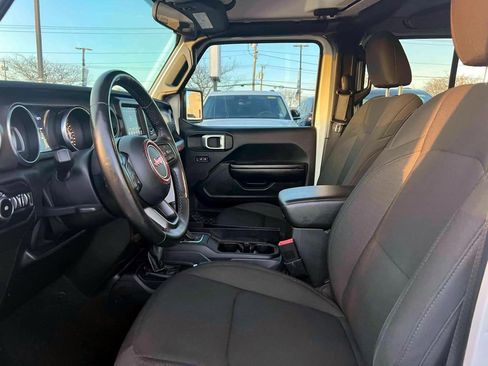 Used 2020 Jeep Wrangler Unlimited Sport image 13