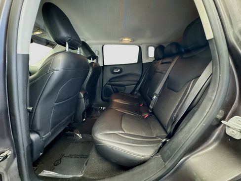 Used 2018 Jeep Compass Latitude w/ Popular Equipment Group image 15