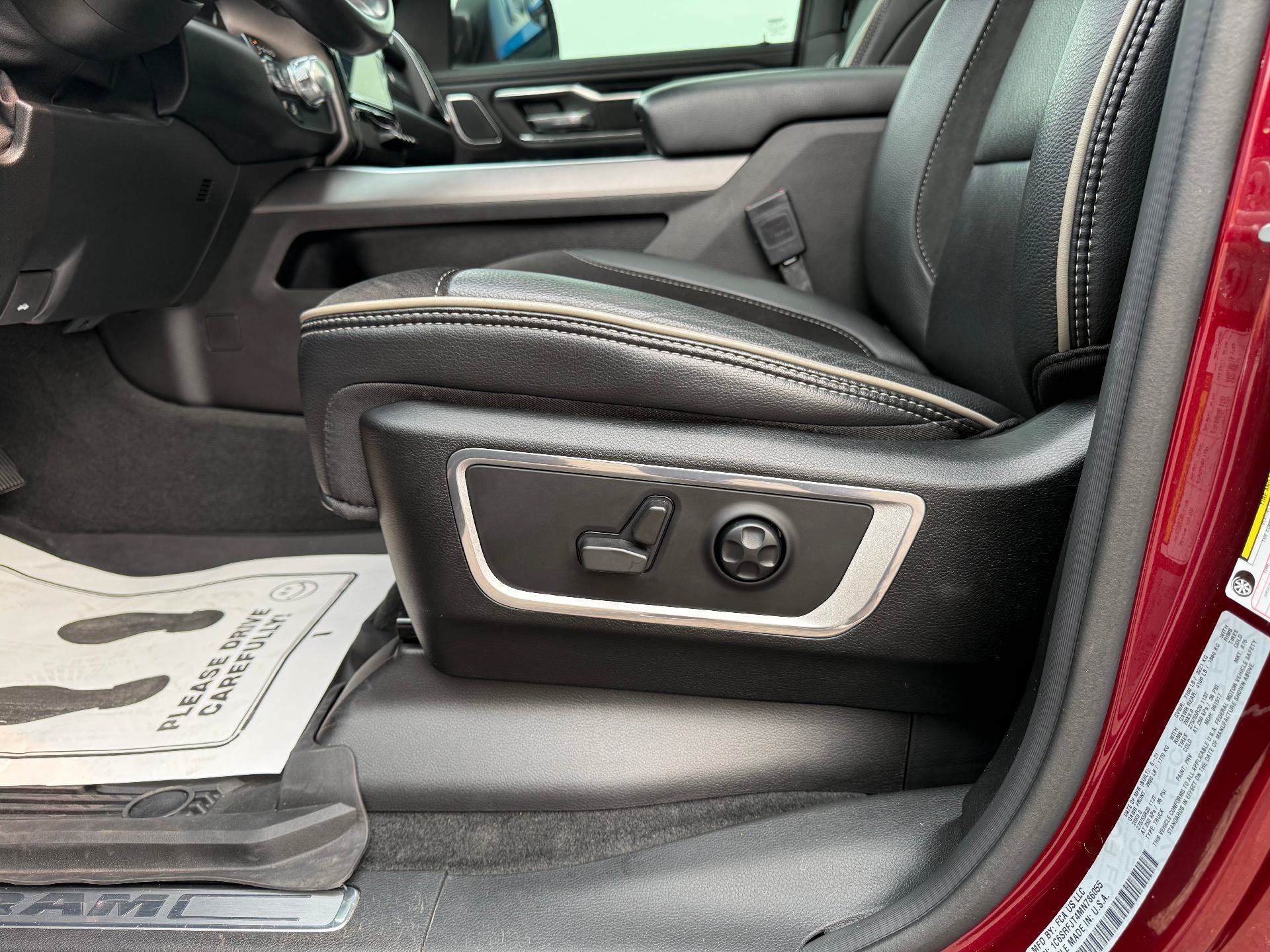 Used 2021 RAM 1500 Laramie AWD/4WD image 18