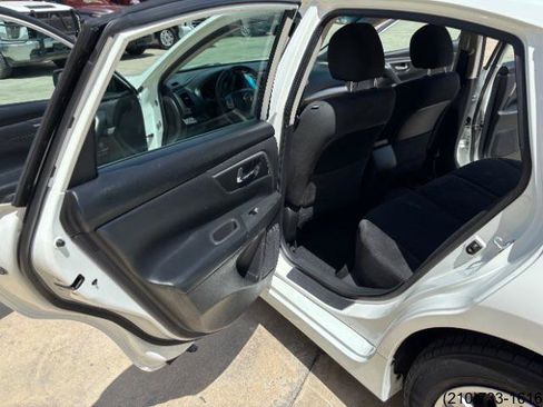 Used 2015 Nissan Altima 2.5 S w/ Power Driver Seat Package FWD image 22