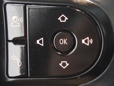 Used 2022 MINI Cooper 4-Door Hardtop FWD image 22