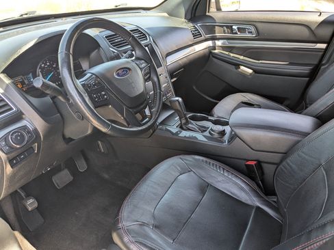 Used 2018 Ford Explorer Sport w/ Equipment Group 401A AWD/4WD image 20