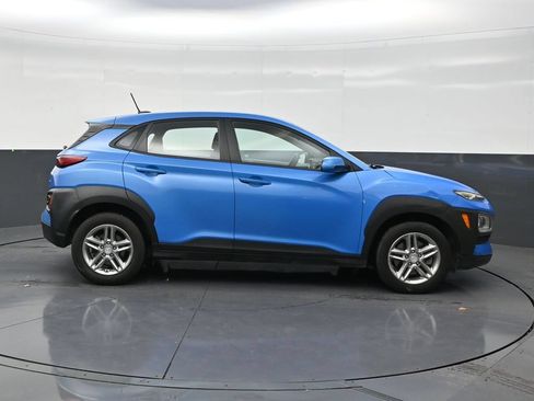 Used 2021 Hyundai Kona SE AWD/4WD image 6