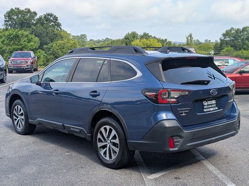 Used 2022 Subaru Outback Premium AWD/4WD image 7