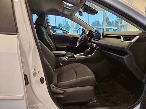 Used 2024 Toyota RAV4 LE image 24