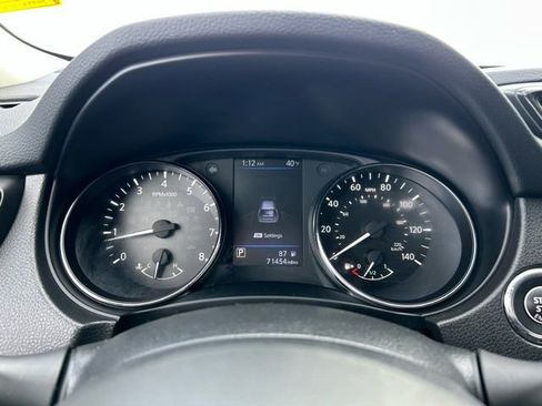 Used 2020 Nissan Rogue SV image 21