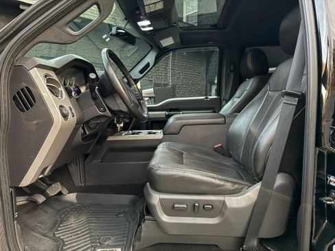 Used 2016 Ford F250 Lariat w/ Chrome Package image 11