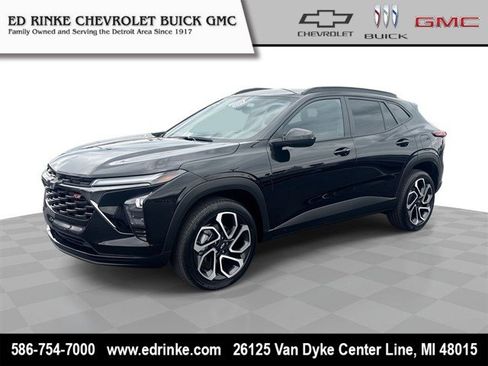 Used 2025 Chevrolet Trax RS w/ Driver Confidence Package FWD image 1