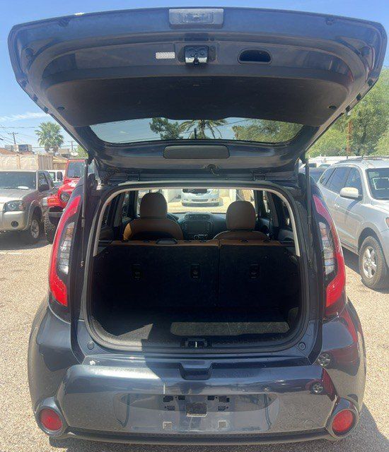 Used 2016 Kia Soul ! w/ Premium Package FWD image 4