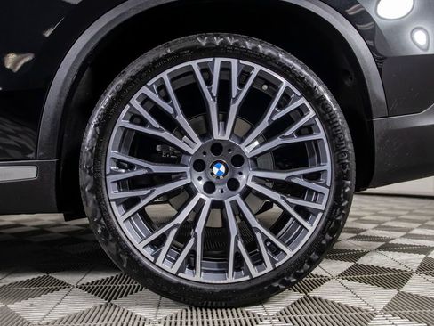 Used 2025 BMW X5 xDrive40i w/ Parking Assistance Package AWD/4WD image 40