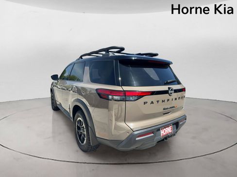Used 2024 Nissan Pathfinder Rock Creek AWD/4WD image 5
